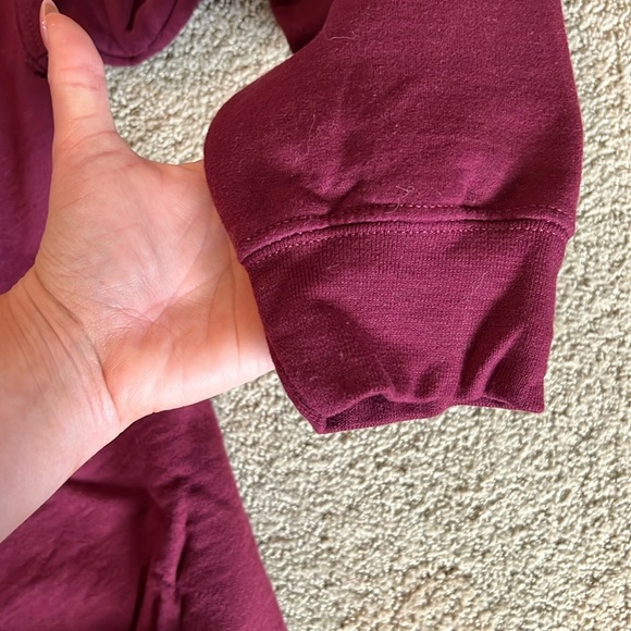 Sabrina Carpenter Short n’ Sweet Graphic crewneck - Picture 4 of 5